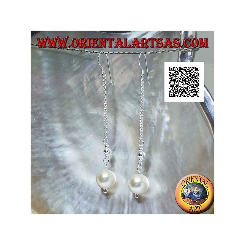 Silver pendant earrings in 3 cm chain with two silver balls and white pearl at the ends
