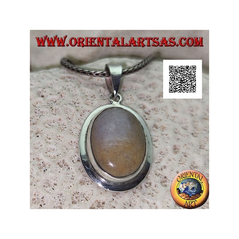 Pendentif en argent avec cabochon d'agate musquée ovale avec bord saillant lisse