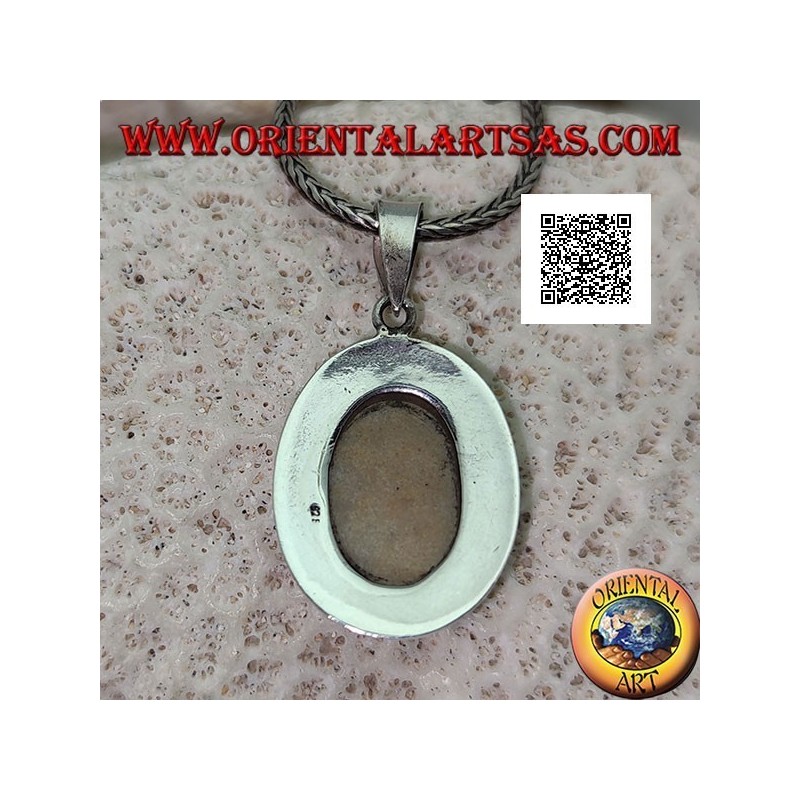 Silver pendant with cabochon oval musk agate with smooth protruding edge