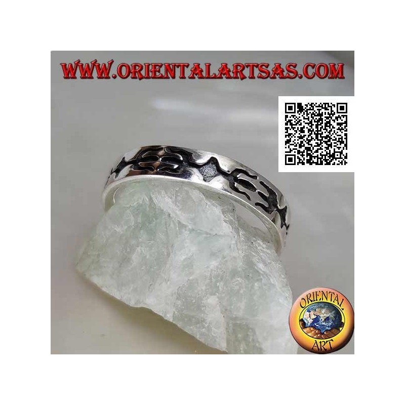 Bague en argent incrustée d'un trident opposé