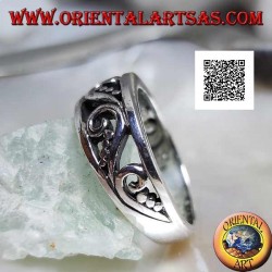 Wachsender Ring in Silber mit durchbrochenem Muster aus Kurven und Scheiben