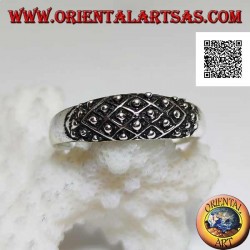 Silver band ring with rhomboid weaving and embossed balls