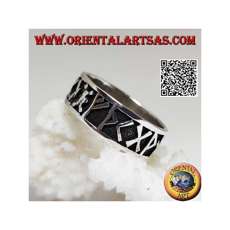Anello in argento a fedina con rune nordiche in bassorilievo