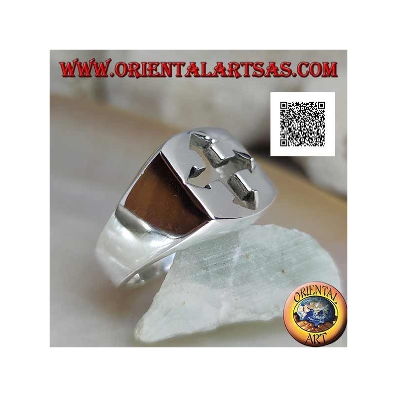 Bague en argent lisse avec chant d'une croix grecque aux extrémités pointues