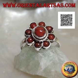 Small daisy-shaped silver ring with ancient Tibetan corals (11)