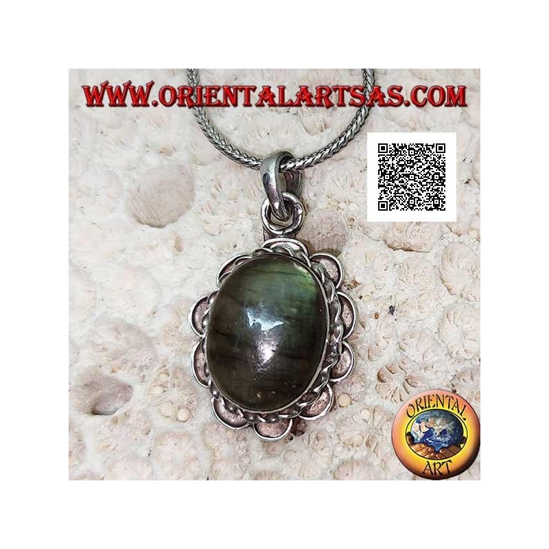 Pendentif en argent avec grand cabochon ovale labradorite entouré de cordon et de demi-cercles