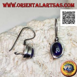 Boucles d'oreilles pendantes en argent avec cabochon ovale lapis lazuli sur monture lisse avec bordure