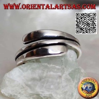Anello in argento liscio, linea a doppio giro con finali schiacciati