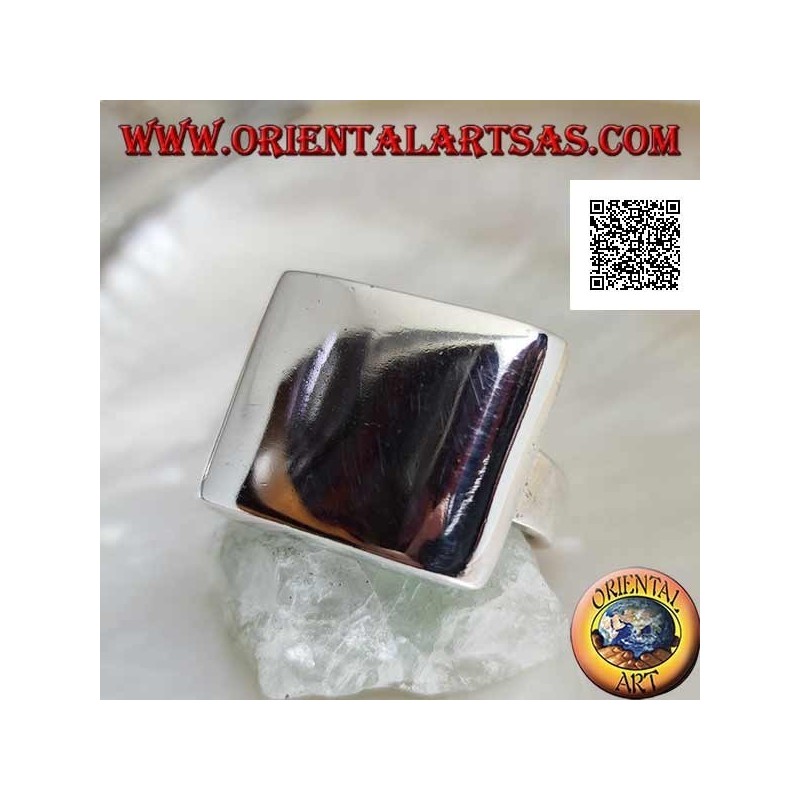 Bague en argent lisse avec plaque rectangulaire arrondie sur les bords