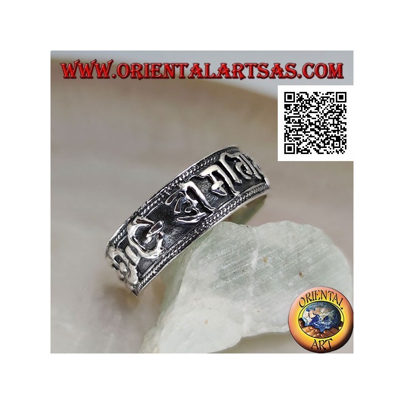 Silver band ring with Vajra and Mantra Oṃ Maṇi Padme Hūṃ