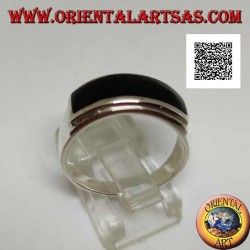 Silver ring with horizontal rectangular onyx flush with double smooth raised edge