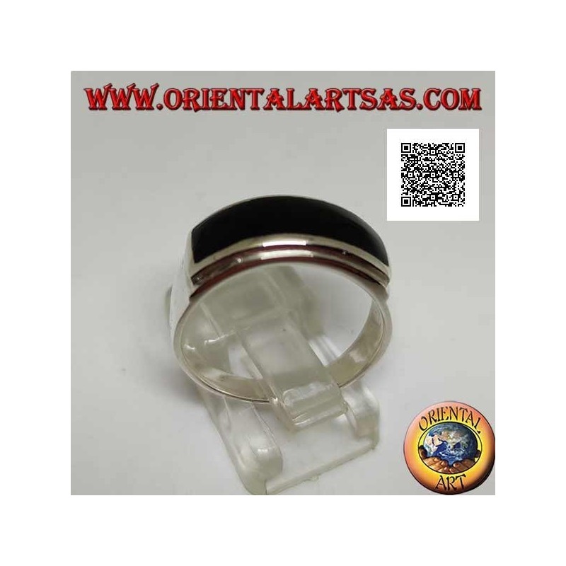 Silver ring with horizontal rectangular onyx flush with double smooth raised edge