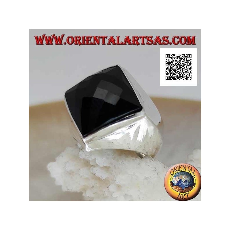 Silberring mit facettiertem quadratischem Rhomboid-Onyx bei glatter Einstellung