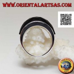 Silberring mit abgerundeten rechteckigen facettierten gebogenen Onyx auf glatter Einstellung