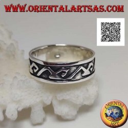 Silver ring with archimedes symbols in bas-relief