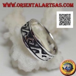 Silver ring with archimedes symbols in bas-relief