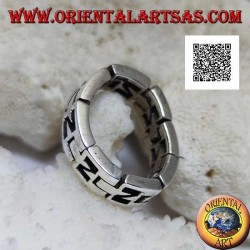 Halbstarres glattes Kettenblatt in Silber mit perforiertem N.