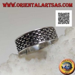 Silver ring with chessboard in bas-relief decoration