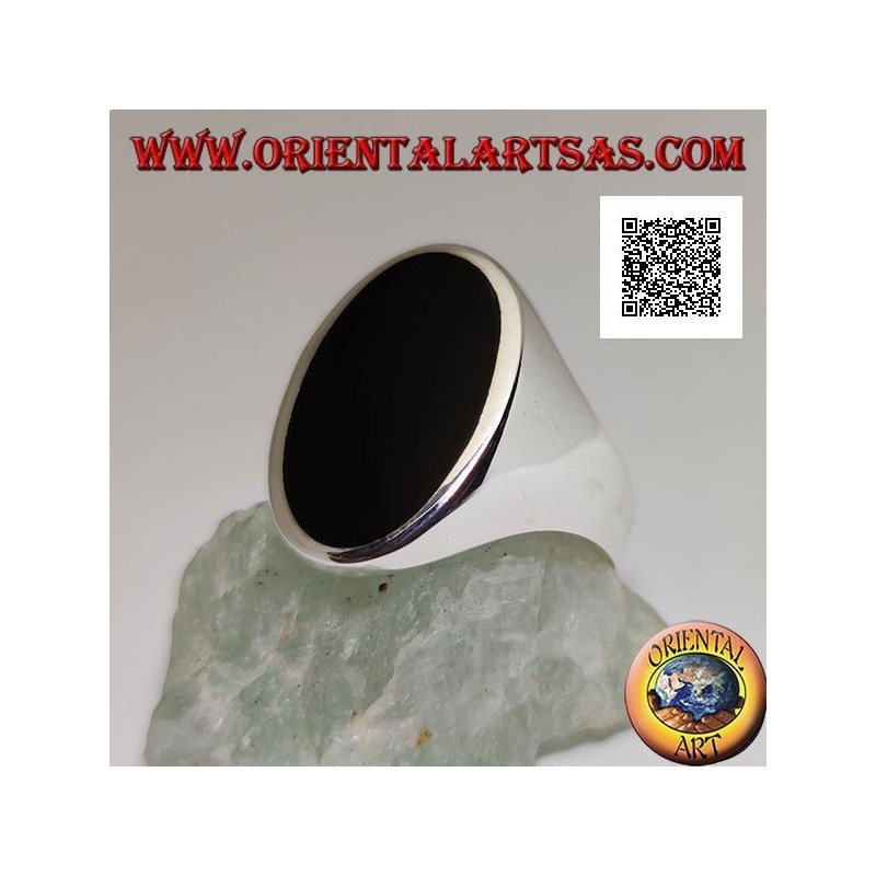 Silver ring with oval onyx elongated flush with the edge on a smooth frame