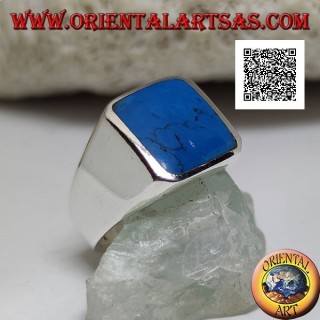 Bague en argent avec turquoise rectangulaire biseautée sertie au ras du bord sur une monture lisse