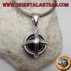 Pendentif en argent avec zircon spinelle rond serti sur les 4 points cardinaux