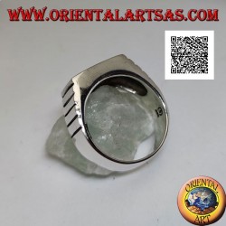 Bague en argent avec onyx rectangulaire horizontal au ras du bord et incisions verticales sur les côtés