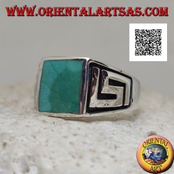 Anillo de plata con turquesa cuadrada natural y laberinto en los laterales (30)