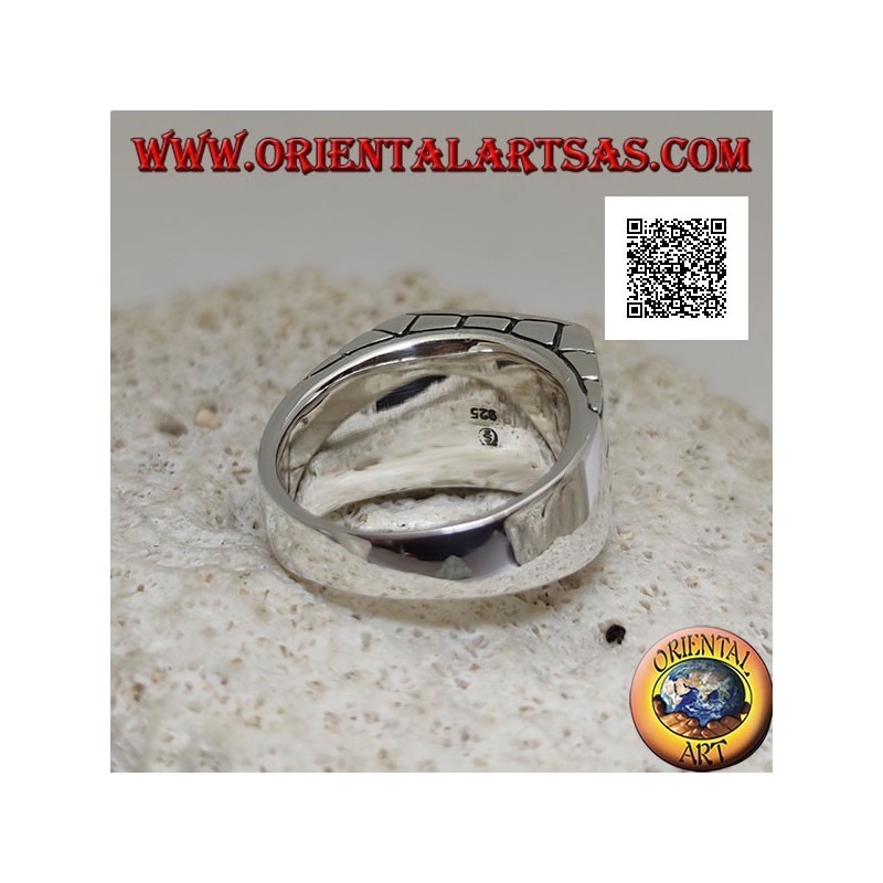 Bague en argent avec turquoise naturelle rectangulaire et petits carrés sur les côtés (22)