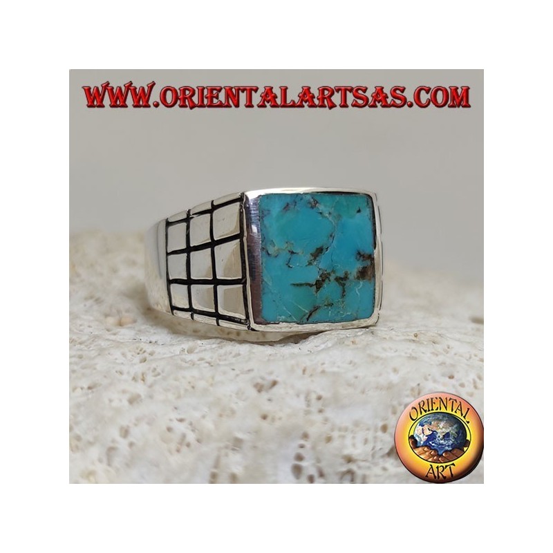 Anello in argento con turchese naturale rettangolare e quadretti sui lati (22)
