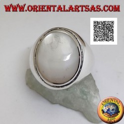 Silver ring with oval cabochon mother of pearl with raised edge on a smooth setting