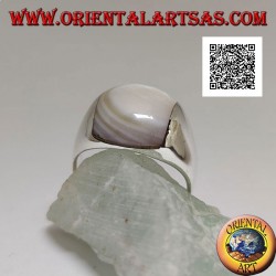 Silver ring with rounded rectangular mother-of-pearl on a smooth setting