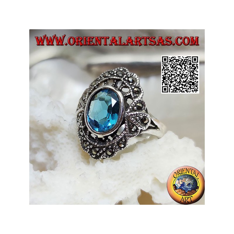 Anello in argento a nuvoletta con topazio azzurro ovale e marcassite