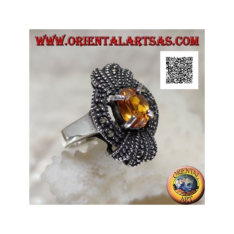 Bague en argent, noeud en marcassite avec un ensemble topaze jaune ovale naturelle
