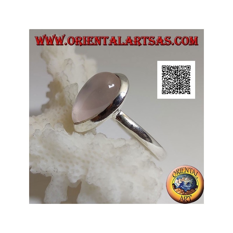Bague en argent avec quartz rose goutte cabochon sur un sertissage solitaire lisse