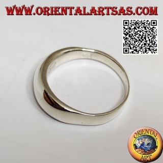 Smooth silver ring with rounded and thick band on the front