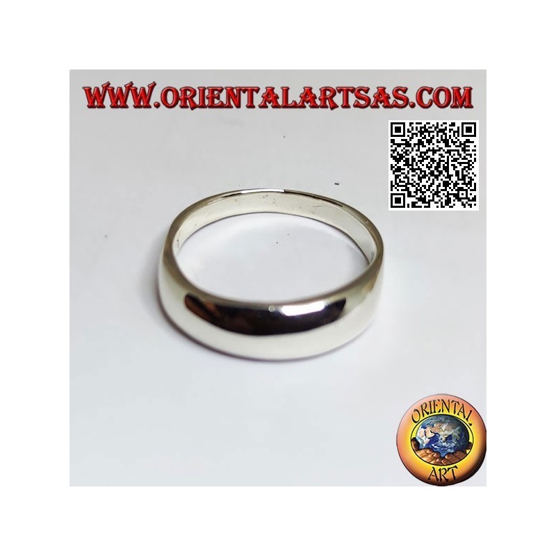 Glatter silberner Ring mit abgerundetem und dickem Band auf der Vorderseite