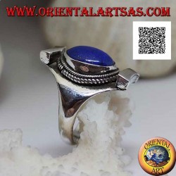 Silberring mit ovalem Lapislazuli, umgeben von Interlacing in nepalesischer Umgebung
