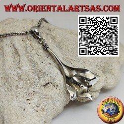 Pendentif en argent en forme de grand lys (lilium)