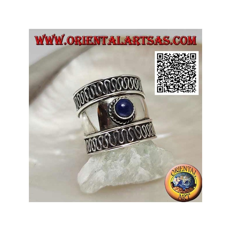 Anillo de plata de banda ancha con lapislázuli redondo y serpentina en los lados, Bali