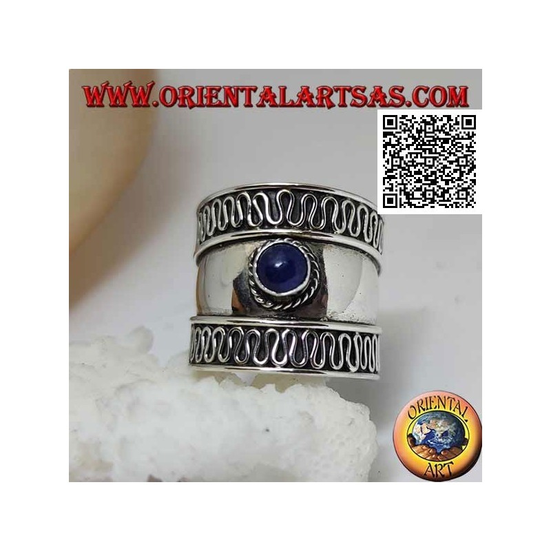 Bague large bande en argent avec lapis lazuli rond et serpentine sur les côtés, Bali