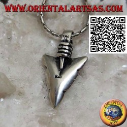 Silver pendant: Native American thick arrowhead