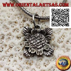 Pendentif en argent en forme de tournesol avec des feuilles