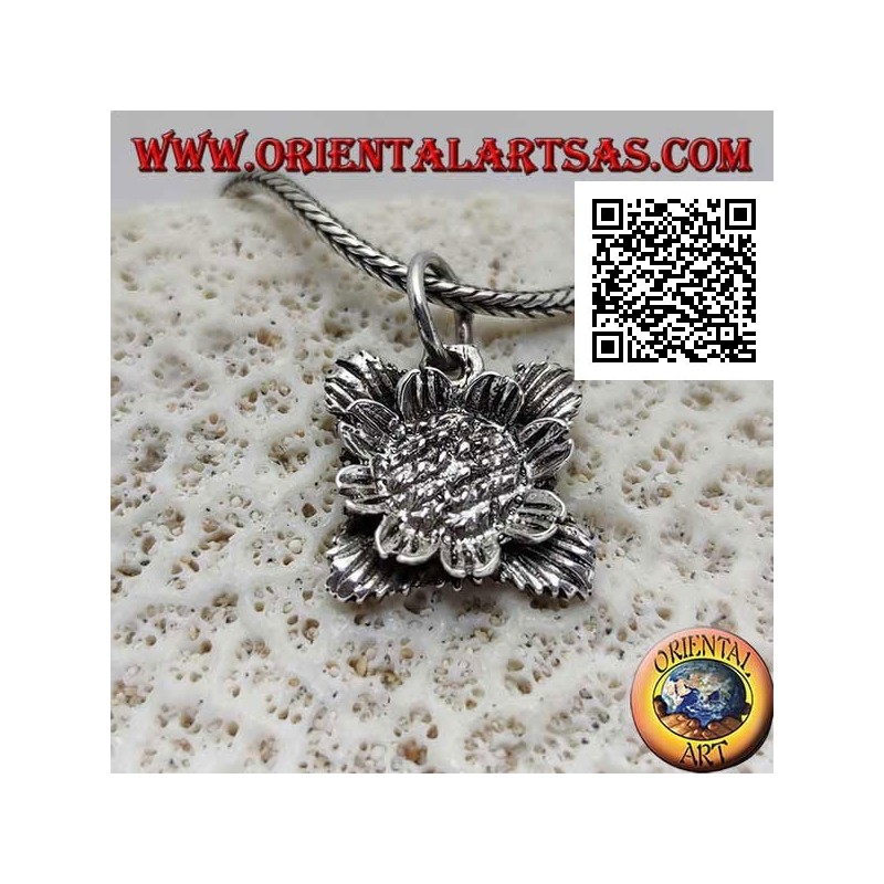 Colgante de plata en forma de girasol con hojas