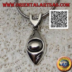 Colgante de plata en forma de ojo liso redondeado con pupila grabada