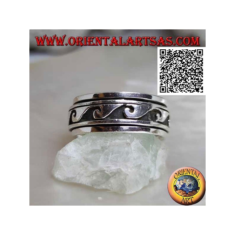 Anti-stress rotating silver ring, large waves in bas-relief in succession