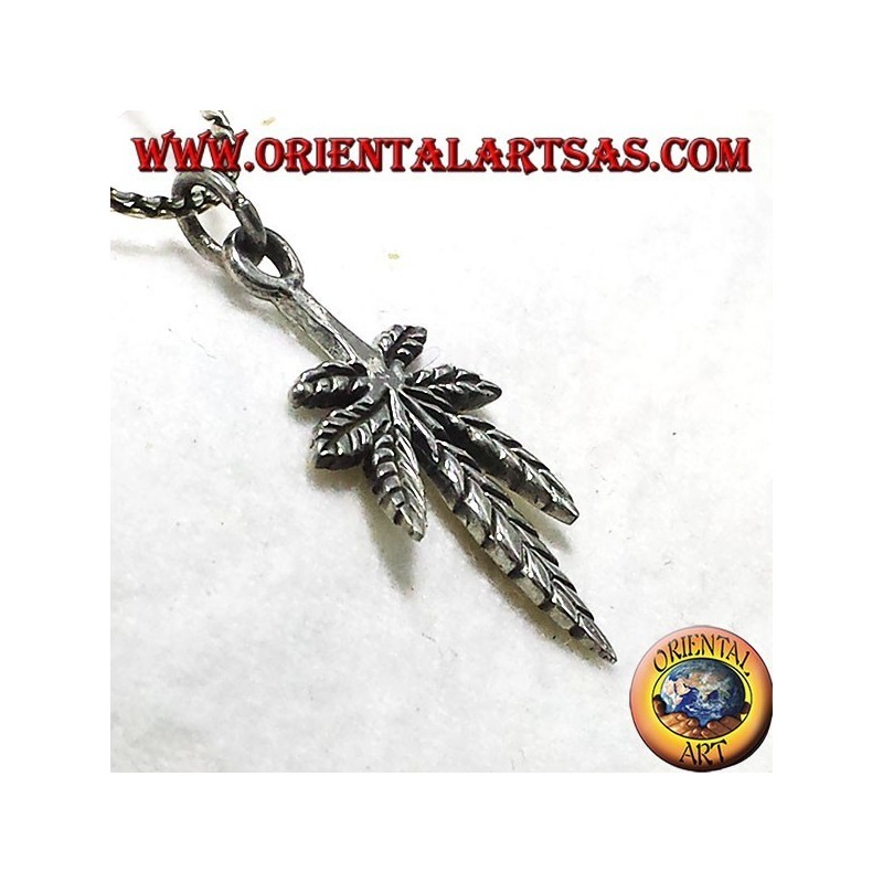 leaf pendant hemp, silver