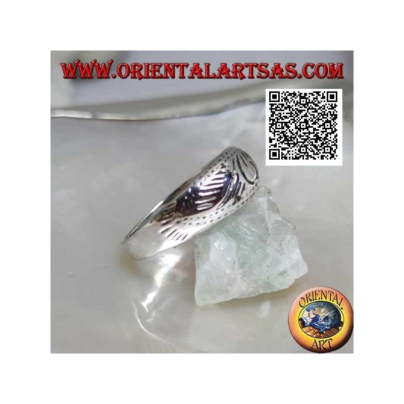 Silberring mit leicht geschnitztem orientalischem Design