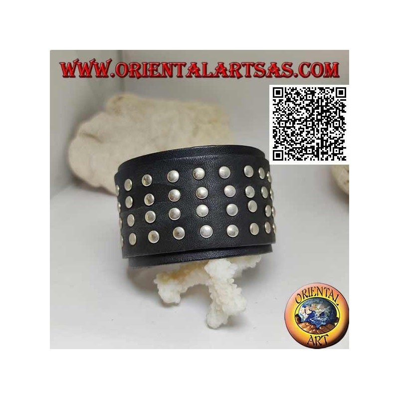 Breites Echtlederarmband, 4 Reihen Nieten an einem Clipverschluss und 2 Längen (schwarz)