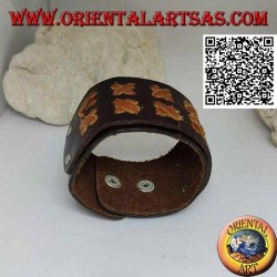 Breites Armband aus echtem Leder, X aus hellem Leder am Riemen mit Clipverschluss und 2 Längen (braun)