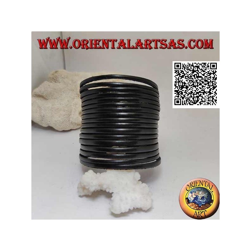 Breites Armband aus echtem Leder mit glatten Streifen mit Clipverschluss und 2 Längen (schwarz)